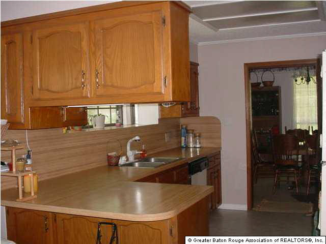 5134 Sandy Ridge Drive Baton Rouge, LA 70817 - Photo 2 of 8 Gallery Image 2