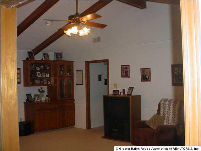 5134 Sandy Ridge Drive Baton Rouge, LA 70817 - Photo 5 of 8 Gallery Image 5
