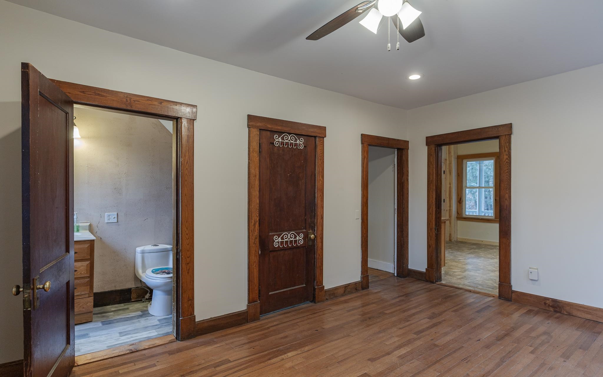 10 King Street Rockingham, VT 05101 - Photo 21 of 44