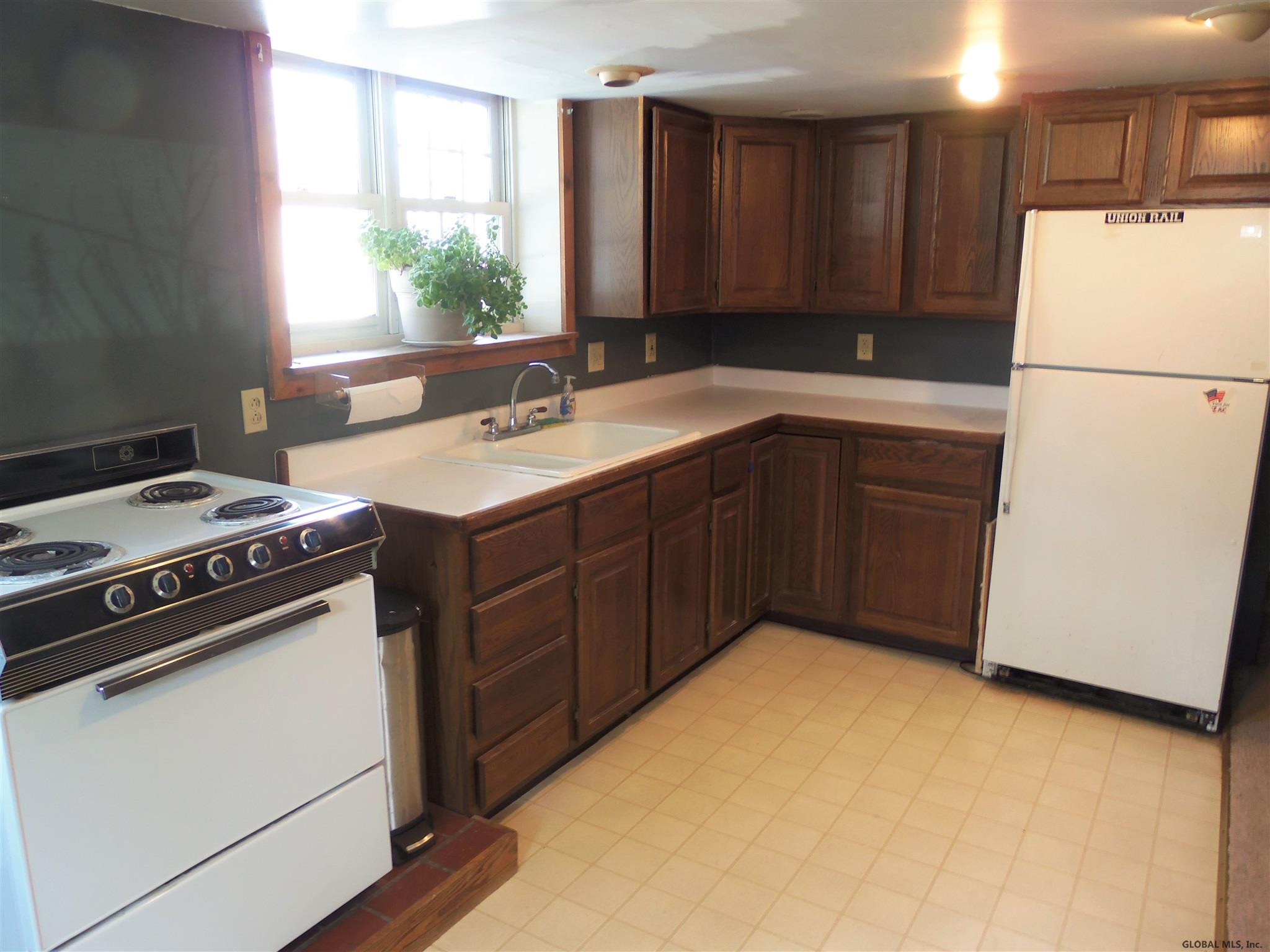96 A Clamsteam Road Halfmoon, NY 12065 - Photo 16 of 28 Photo 16
