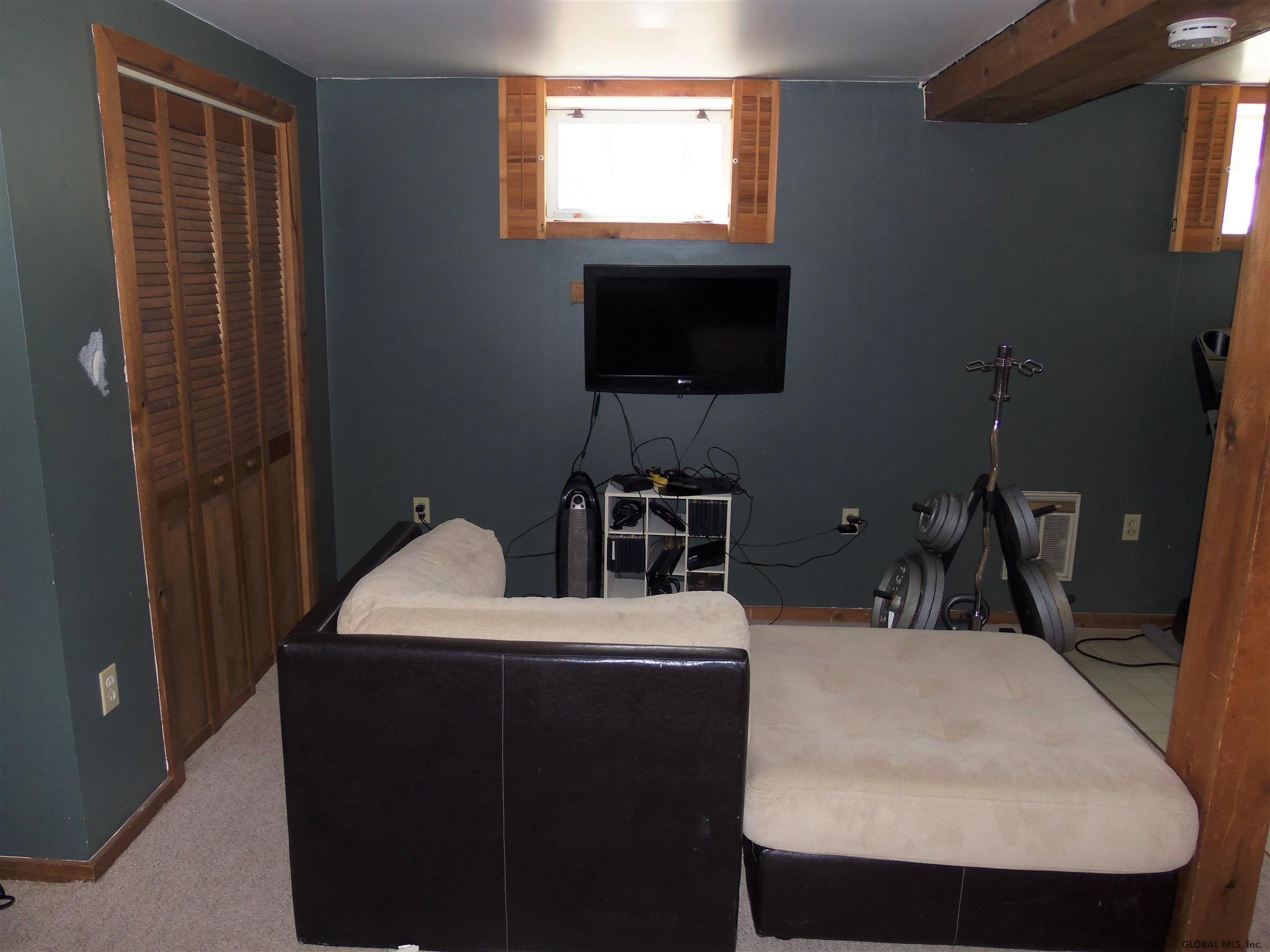96 A Clamsteam Road Halfmoon, NY 12065 - Photo 18 of 28 Photo 18