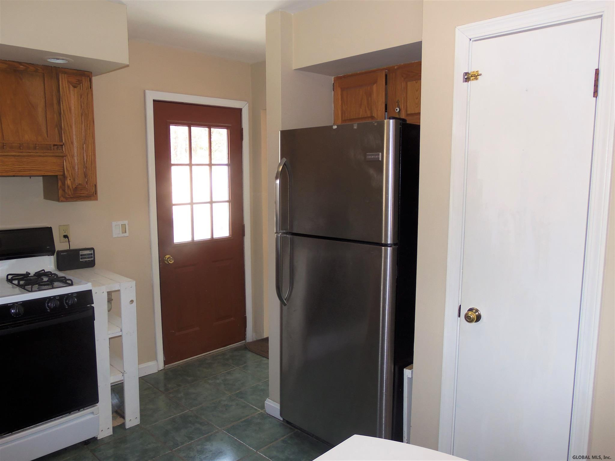 96 A Clamsteam Road Halfmoon, NY 12065 - Photo 6 of 28 Photo 6