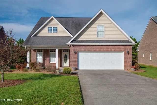 $525,000 | 121 Meridian Way, Clinton, TN 37716