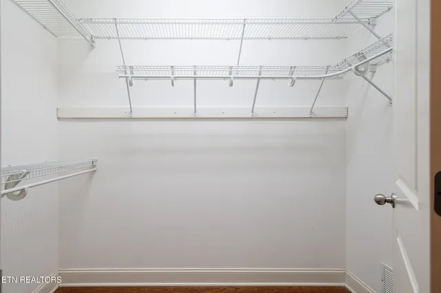 $525,000 | 121 Meridian Way, Clinton, TN 37716