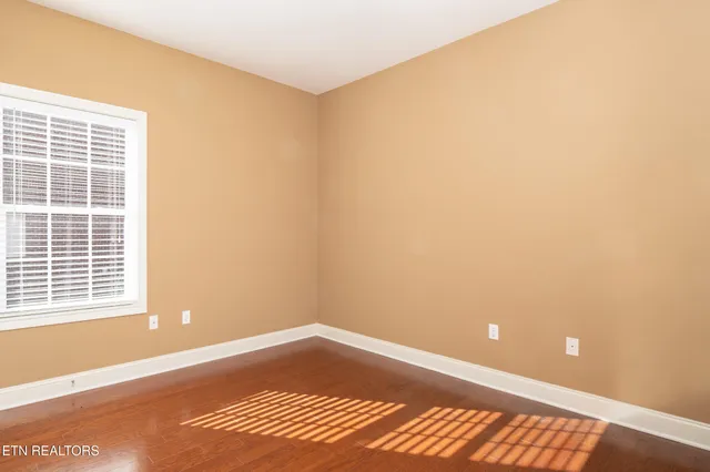 $525,000 | 121 Meridian Way, Clinton, TN 37716