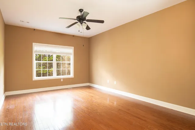 $525,000 | 121 Meridian Way, Clinton, TN 37716