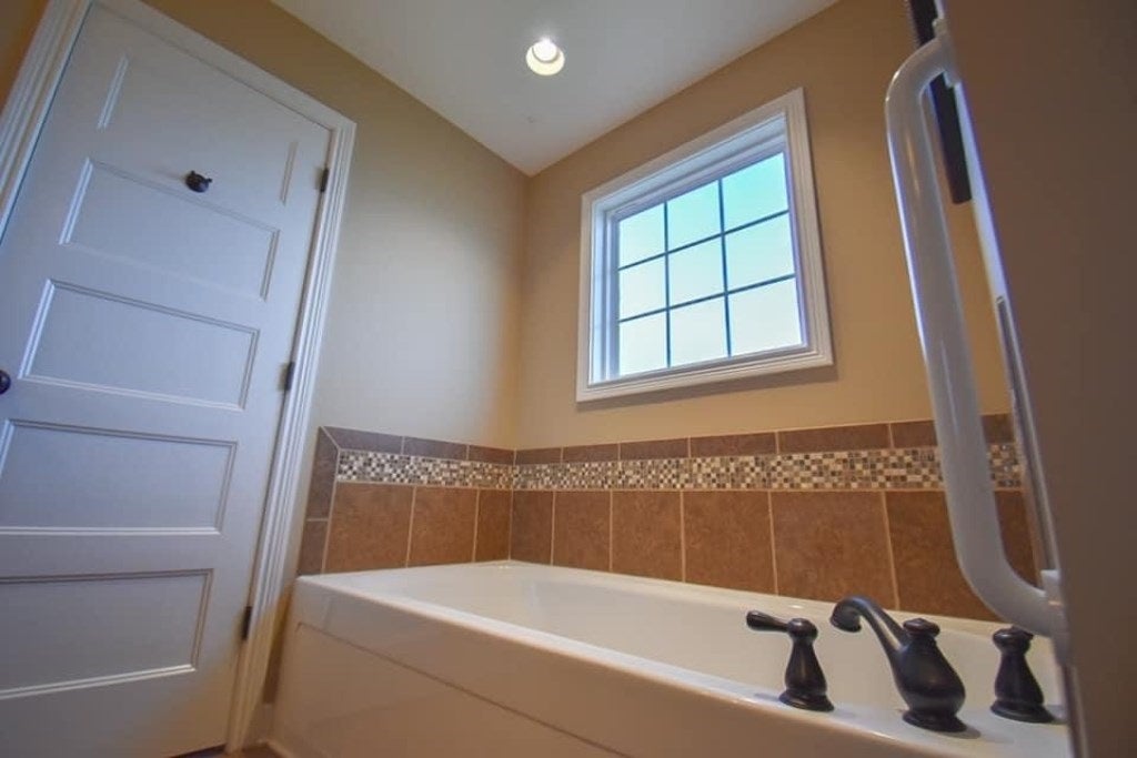 301 Maple Ridge Street Bowling Green, KY 42101 - Photo 9 of 15 Gallery Image 9