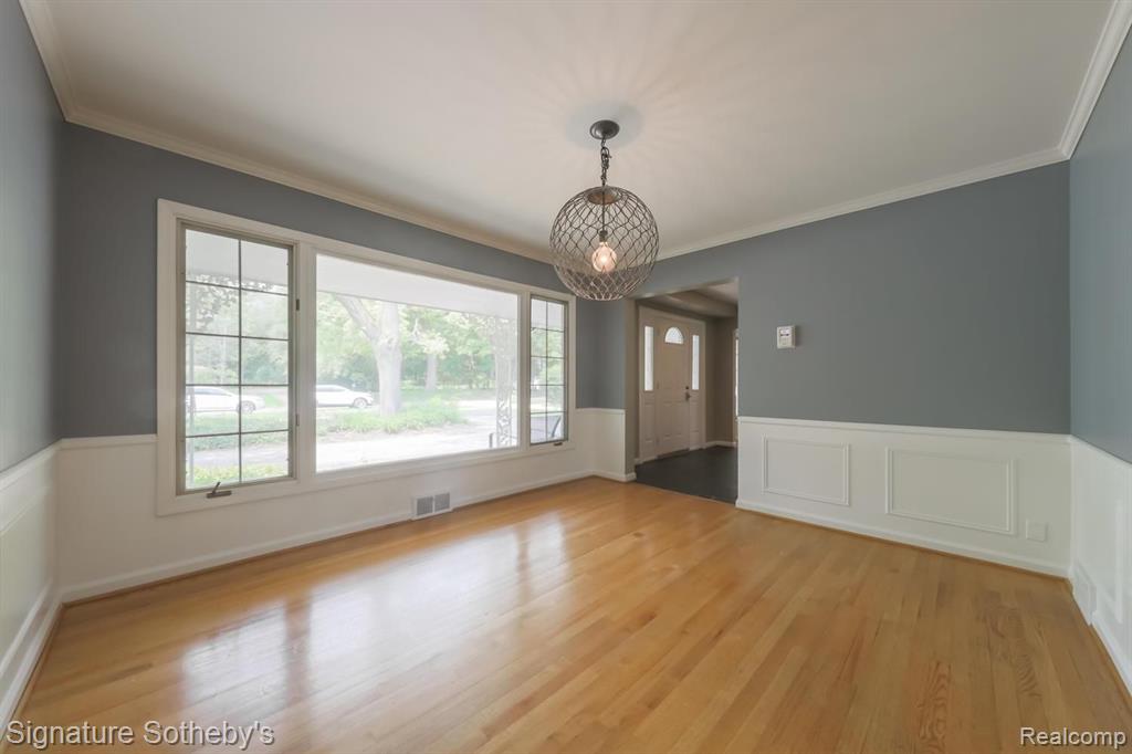 5139 Wing Lake Road Bloomfield Hills, MI 48302 - Photo 11 of 43