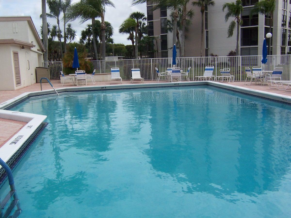6530 Boca Del Mar Drive, Unit 336 Boca Raton, FL 33433 - Photo 16 of 20 POOL