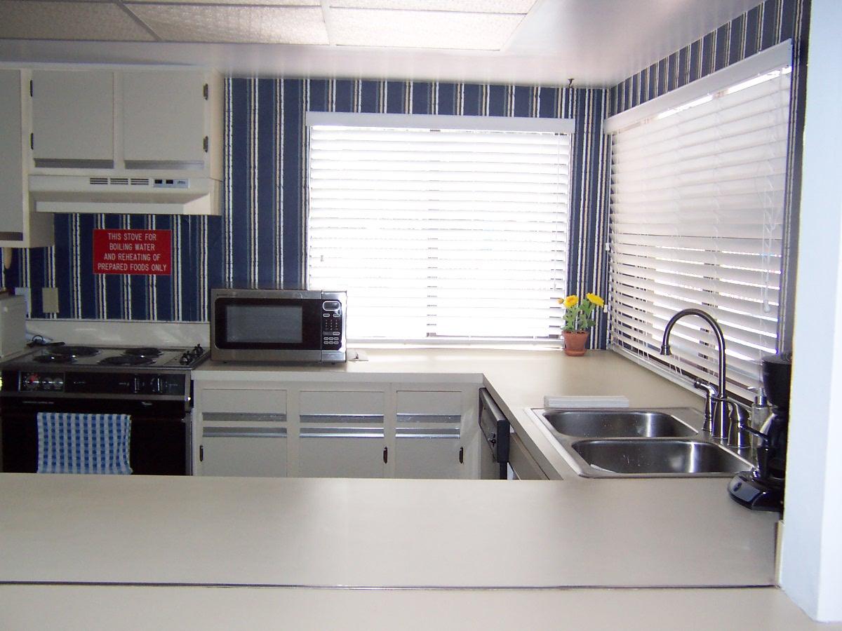 6530 Boca Del Mar Drive, Unit 336 Boca Raton, FL 33433 - Photo 19 of 20 CLUB KITCHEN