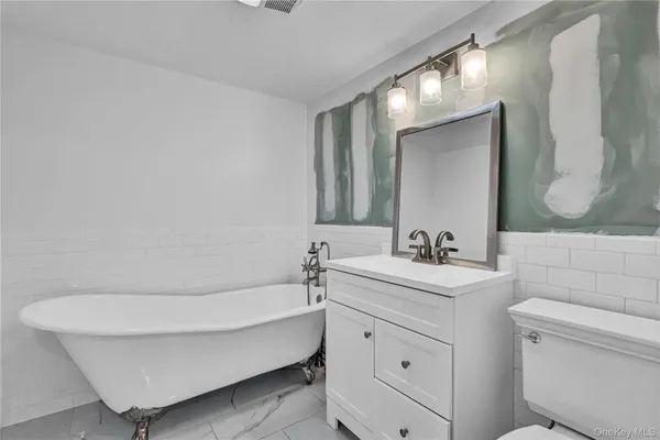 $950,000 | 225 Hilton Avenue, Hempstead, NY 11550