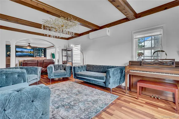 $950,000 | 225 Hilton Avenue, Hempstead, NY 11550