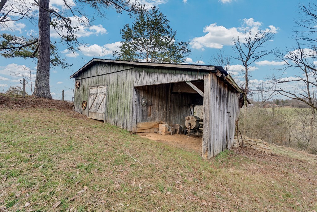 579 Blue Springs Road Sparta, TN 38583 - Photo 31 of 31 Gallery Image 31