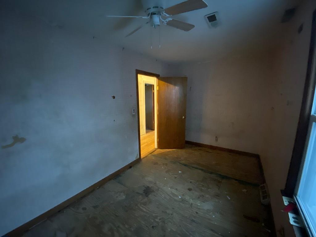 296 Dickinson Street Springfield, MA 01108 - Photo 10 of 26 Gallery Image 10