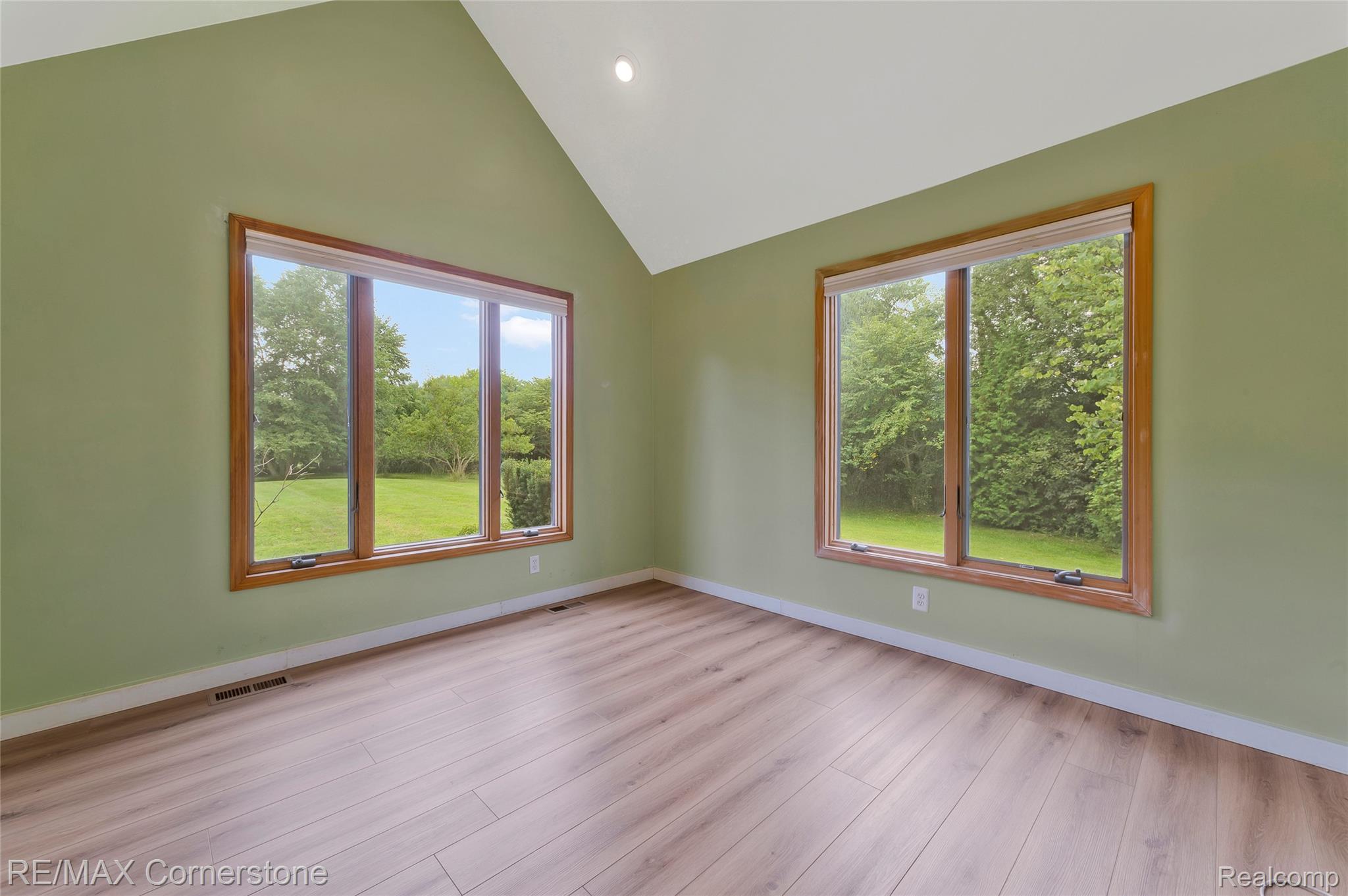 12701 Capernall Road Carleton, MI 48117 - Photo 6 of 62 Study/Den/Office off the front entry