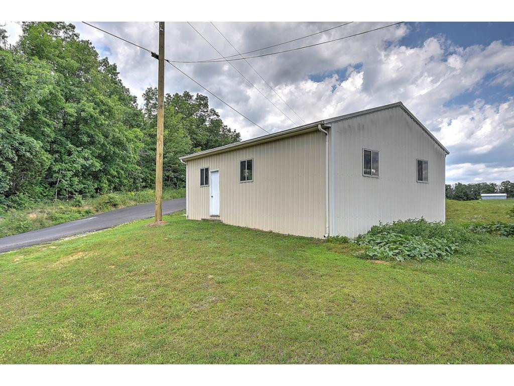 707 Valleydale Road Mosheim, TN 37818 - Photo 22 of 32 Garageworkshop