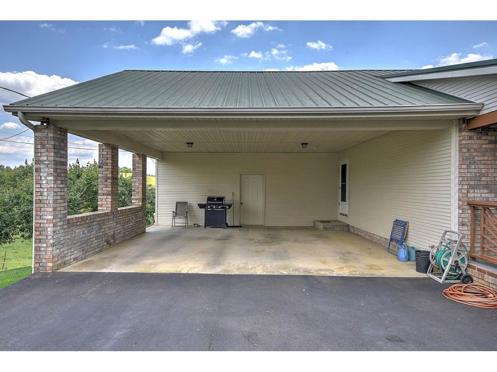 707 Valleydale Road Mosheim, TN 37818 - Photo 3 of 32 Photo 3