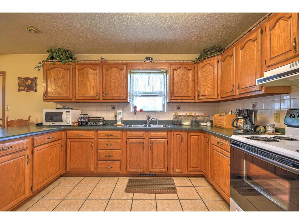 707 Valleydale Road Mosheim, TN 37818 - Photo 9 of 32 Photo 9