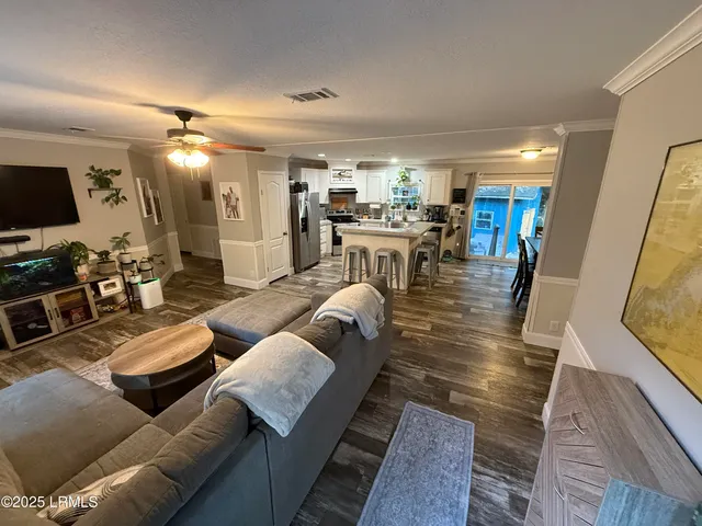 $275,000 | 97 State Rd S-7-165, St. Helena Island, SC 29920