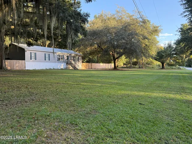 $275,000 | 97 State Rd S-7-165, St. Helena Island, SC 29920