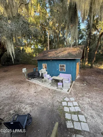 $275,000 | 97 State Rd S-7-165, St. Helena Island, SC 29920