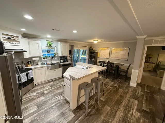 $275,000 | 97 State Rd S-7-165, St. Helena Island, SC 29920