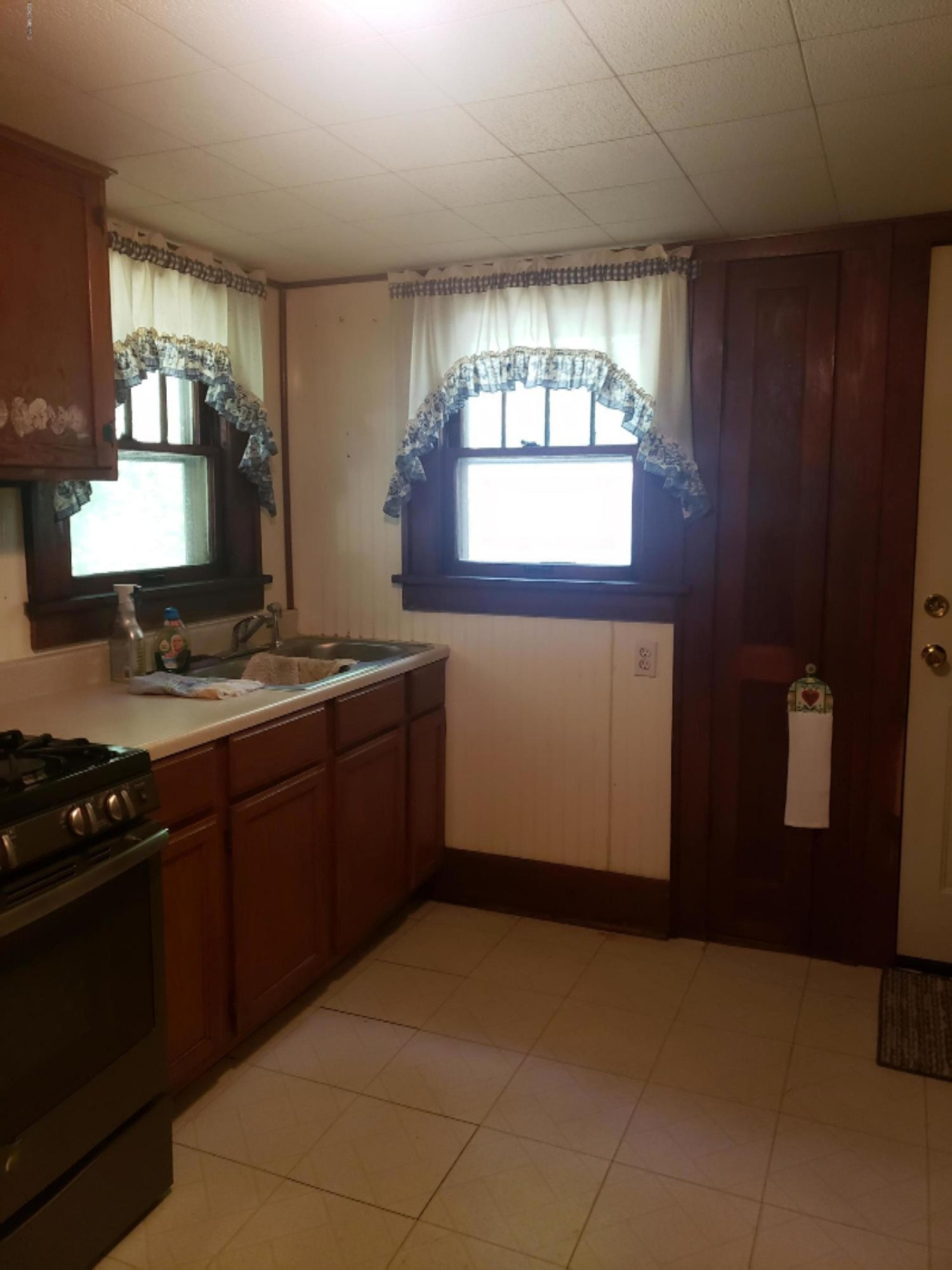 106 South Snow Prairie Road Coldwater, MI 49036 - Photo 15 of 33 20200601_115858