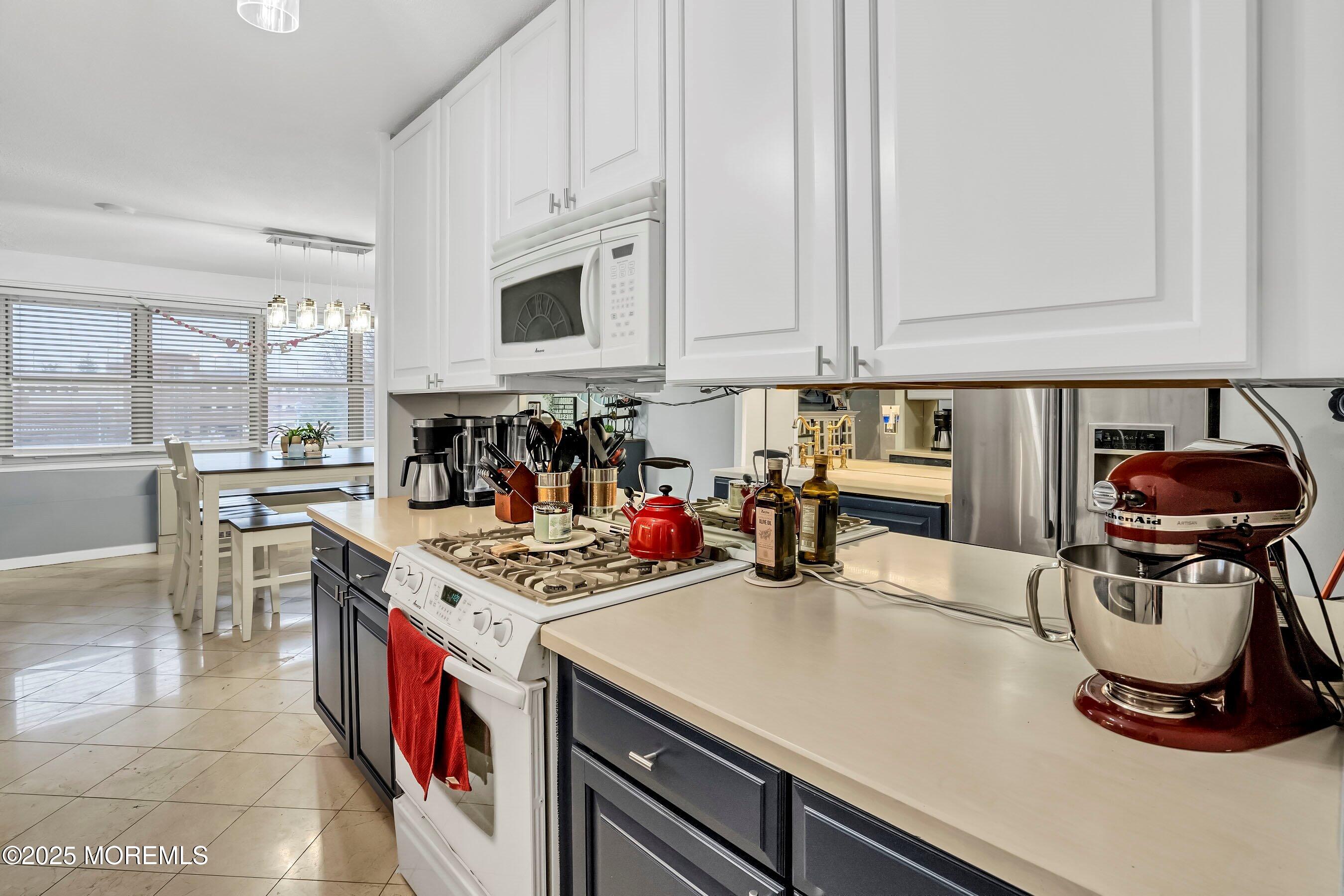28 Riverside Avenue, Unit 1H Red Bank, NJ 07701 - Photo 11 of 55 Bright kitchen
