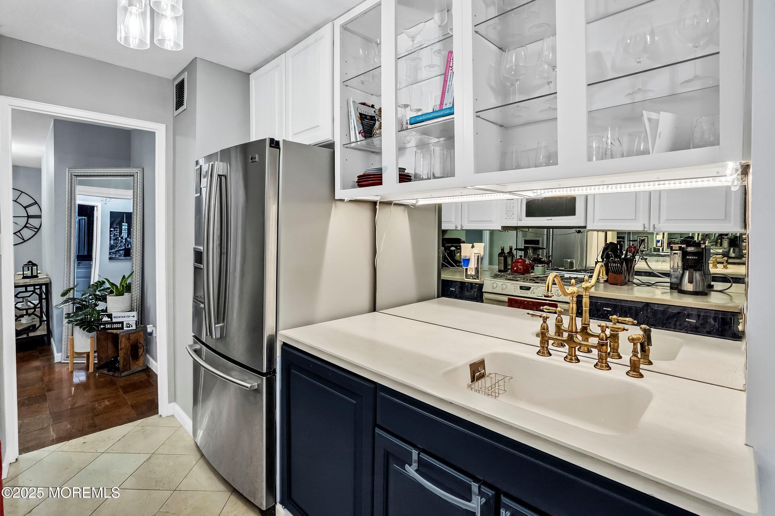 28 Riverside Avenue, Unit 1H Red Bank, NJ 07701 - Photo 13 of 55 Stainless steel appliances