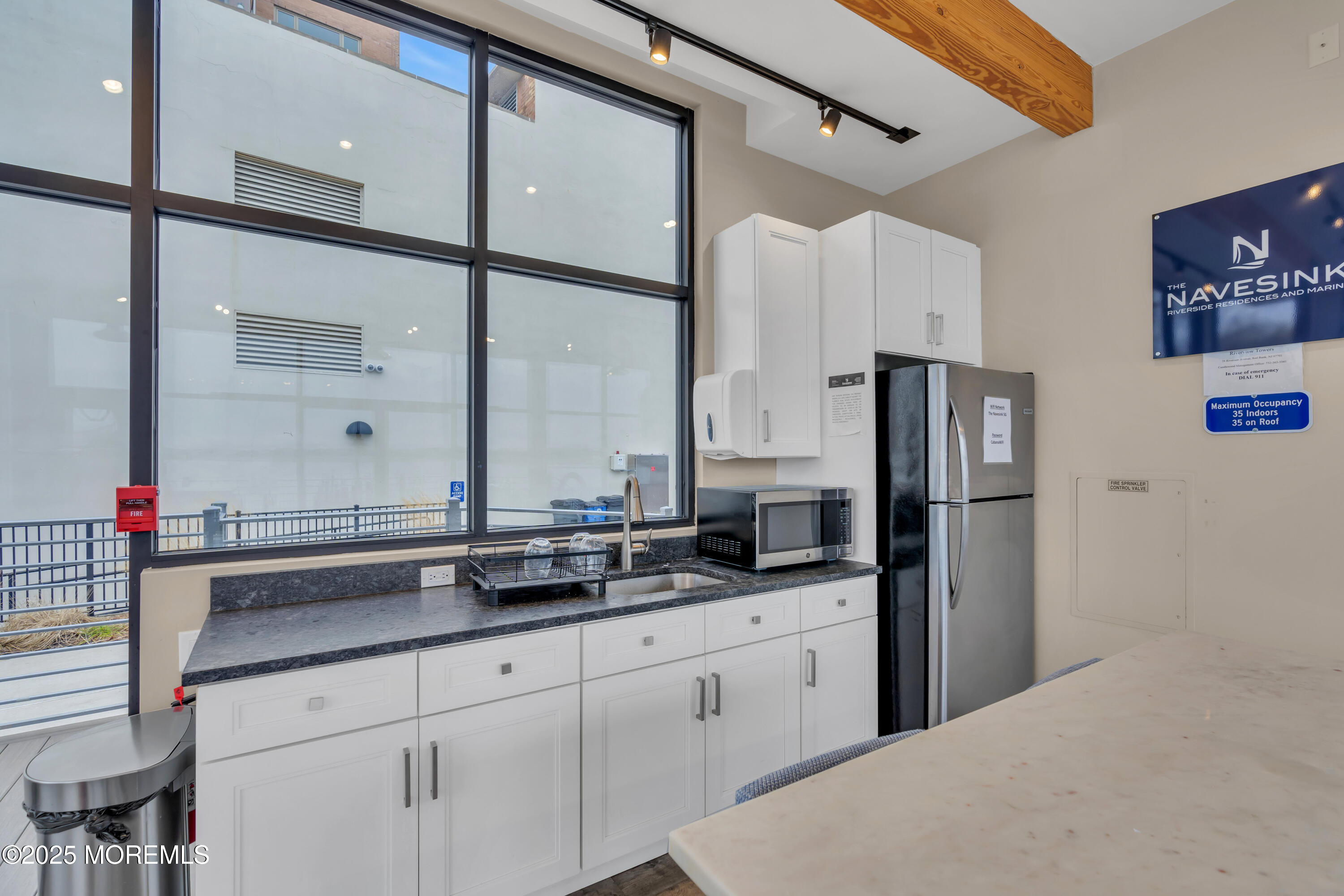 28 Riverside Avenue, Unit 1H Red Bank, NJ 07701 - Photo 36 of 55 Kitchenette
