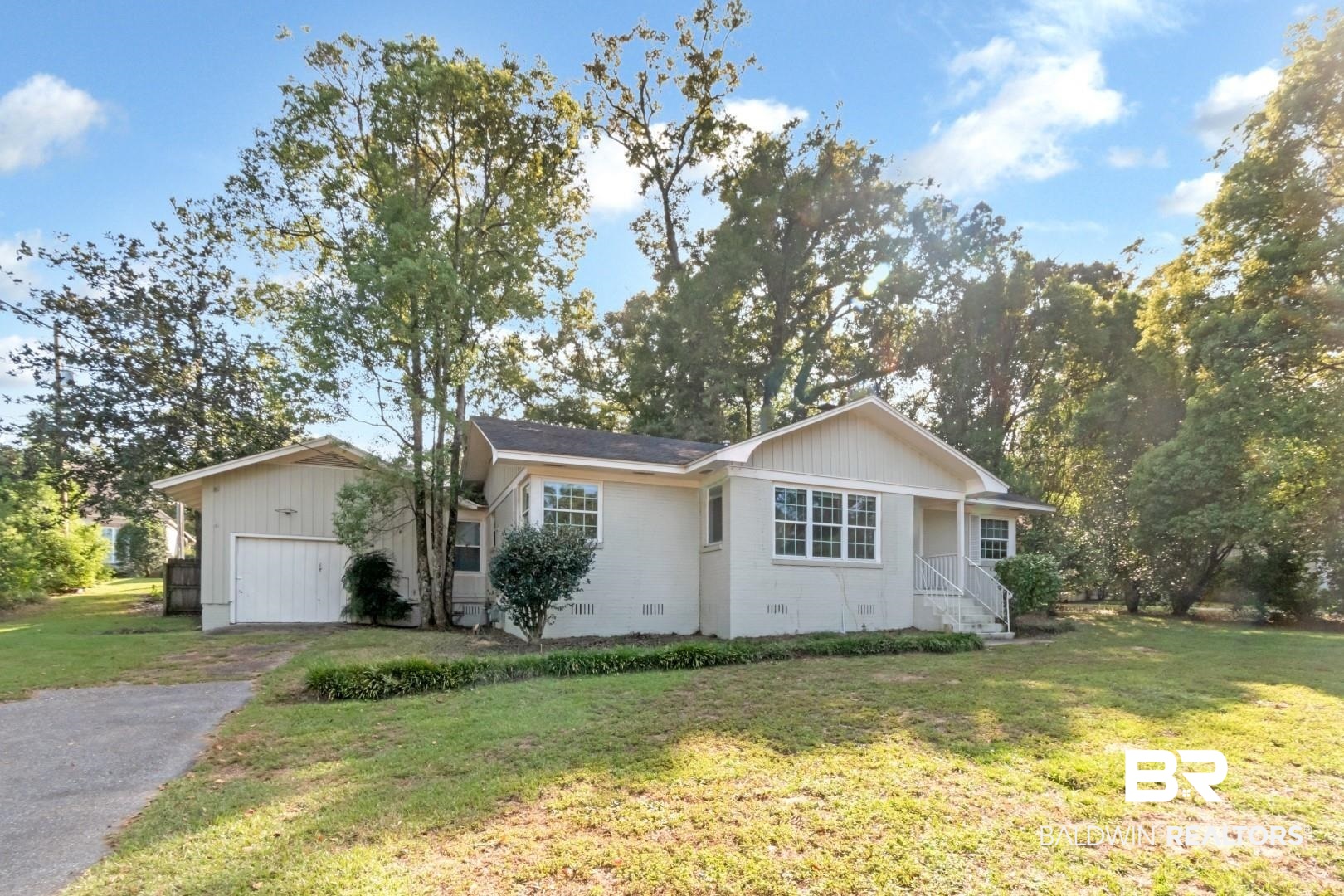 3521 Spring Hill Avenue Mobile, AL 36608 - Photo 2 of 27