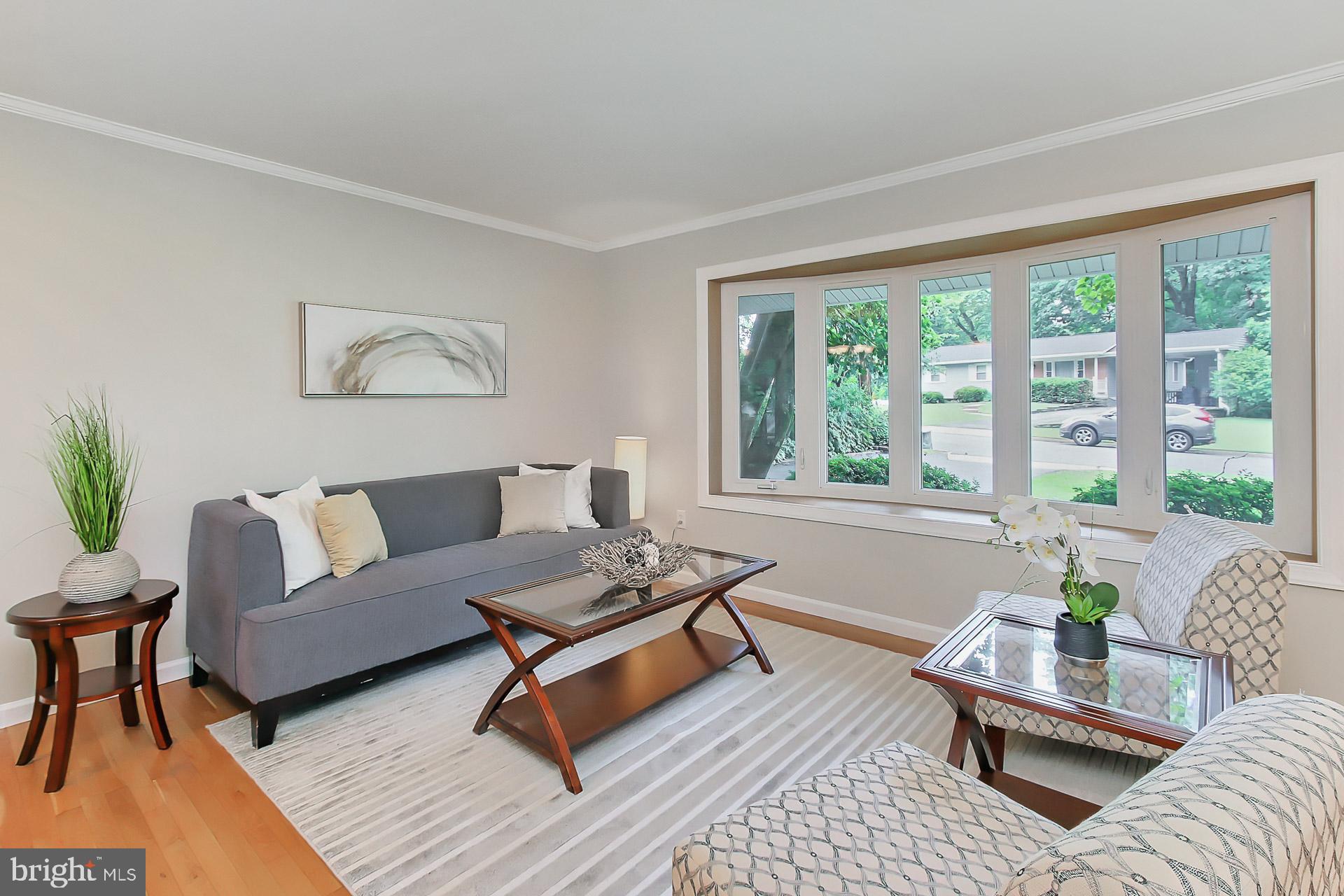 6221 Tyner Street Springfield, VA 22152 - Photo 6 of 56 Living room has beautiful bow window