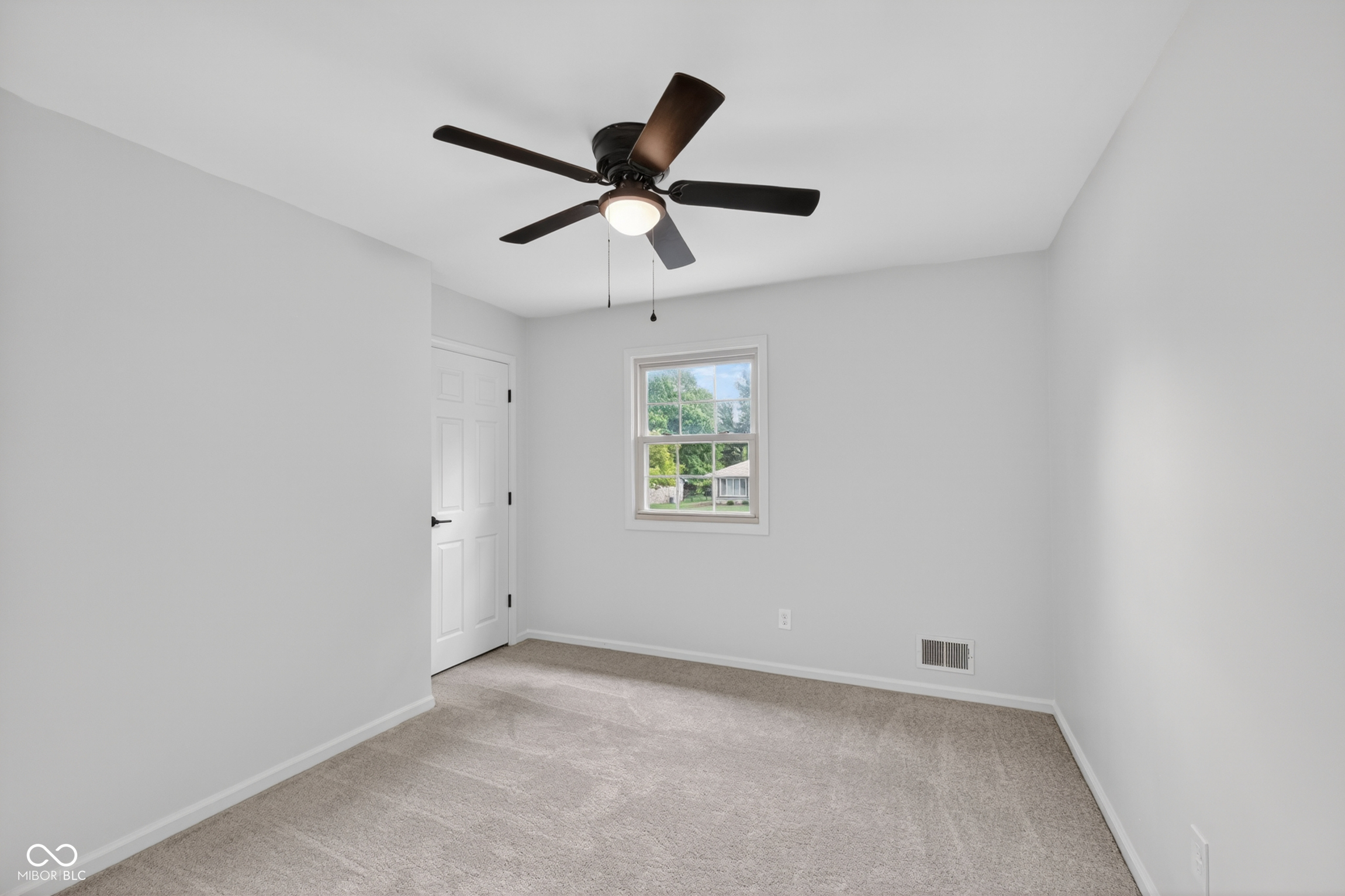 10511 Lakeshore Drive East Carmel, IN 46033 - Photo 35 of 42