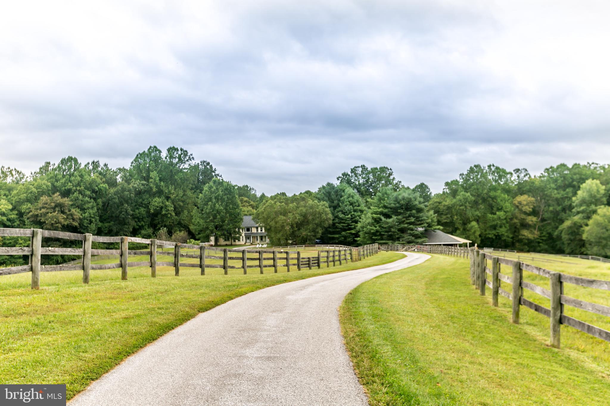 5000 Kemp Road Reisterstown, MD 21136 - Photo 2 of 72 Long Driveway to Kemp Road