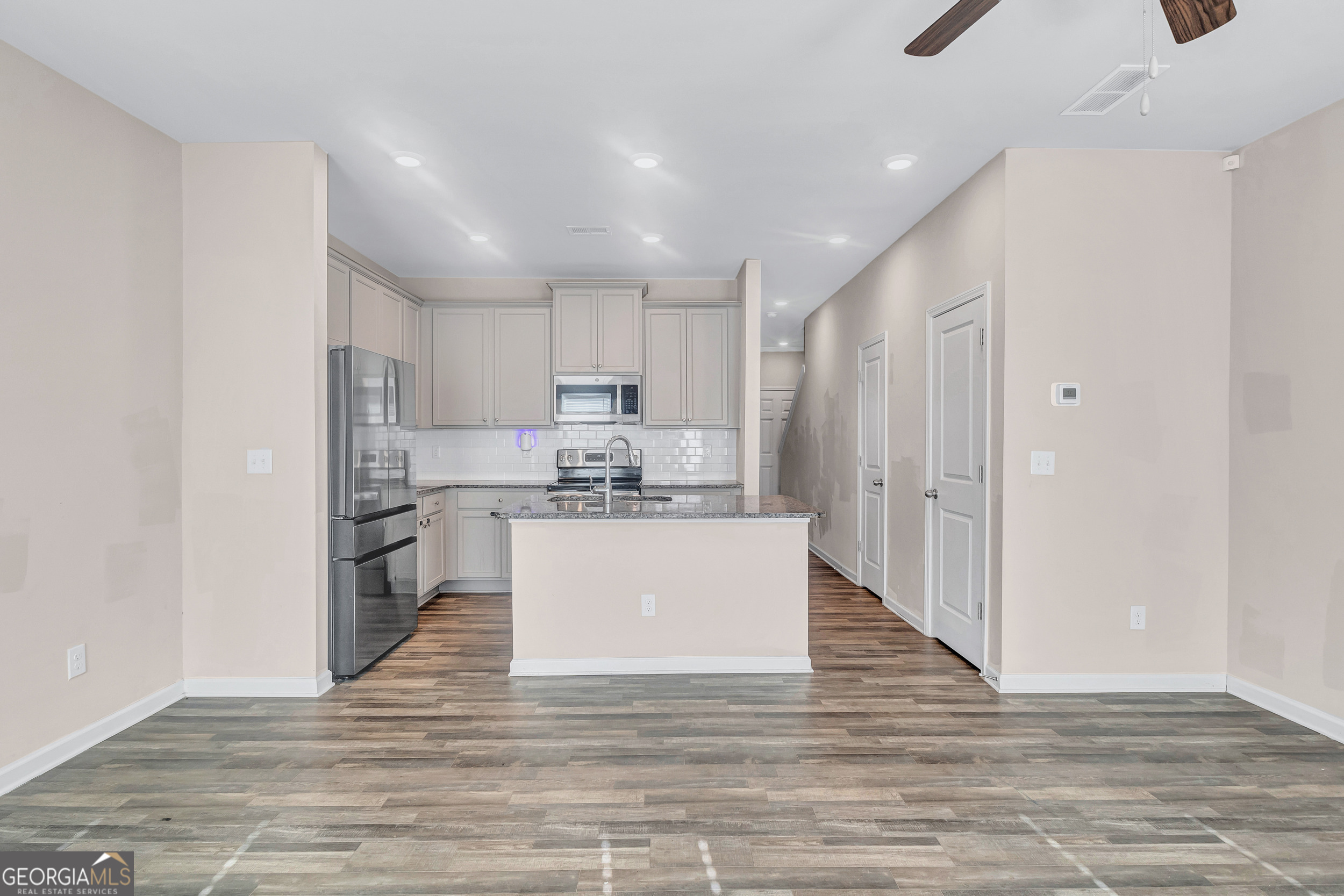 585 McWilliams Road Southeast, Unit 903 Atlanta, GA 30315 - Photo 17 of 36