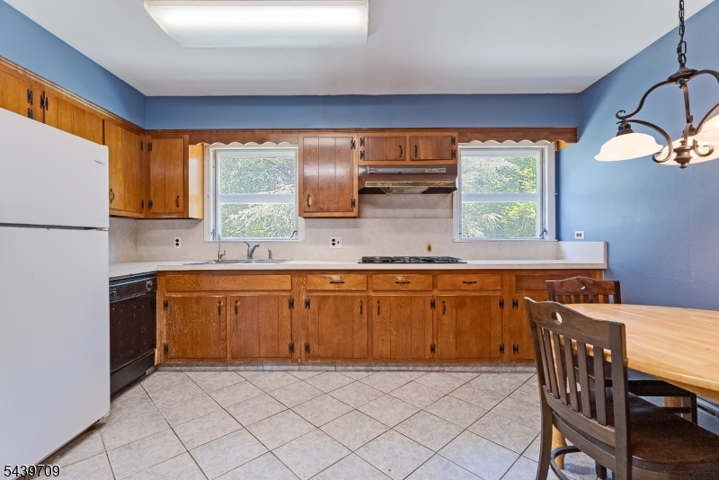 19 Yardley Road Mendham, NJ 07945 - Photo 15 of 41