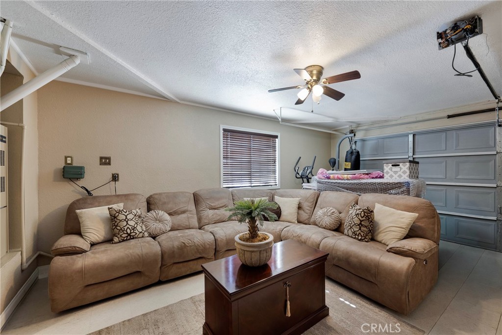 285 Flicker Way Perris, CA 92571 - Photo 34 of 42