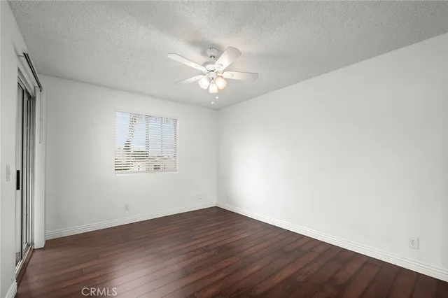 $475,000 | 2507 East 15th Street, Unit 204, Long Beach, CA 90804