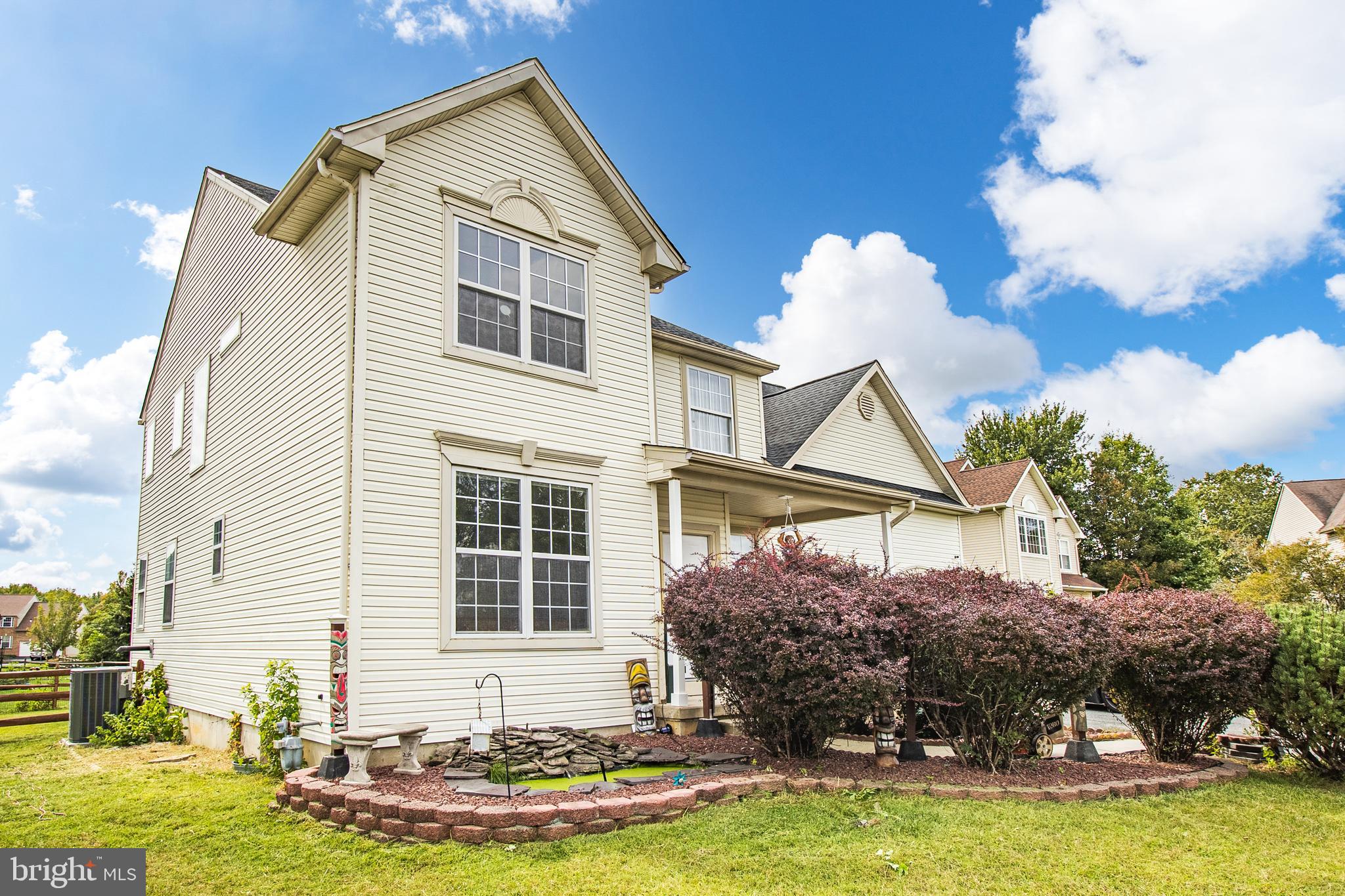 4 Iris Circle Bear, DE 19701 - Photo 2 of 37