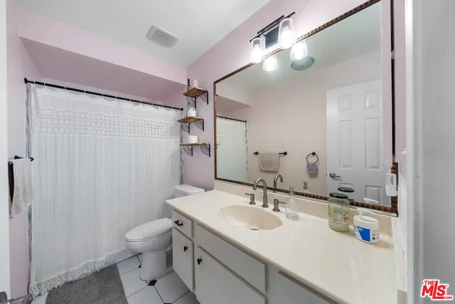 $529,000 | 525 South Ardmore Avenue, Unit 320, Los Angeles, CA 90020