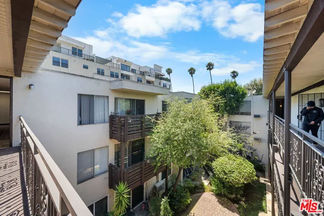 $529,000 | 525 South Ardmore Avenue, Unit 320, Los Angeles, CA 90020
