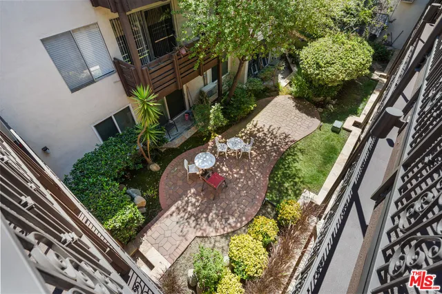 $529,000 | 525 South Ardmore Avenue, Unit 320, Los Angeles, CA 90020
