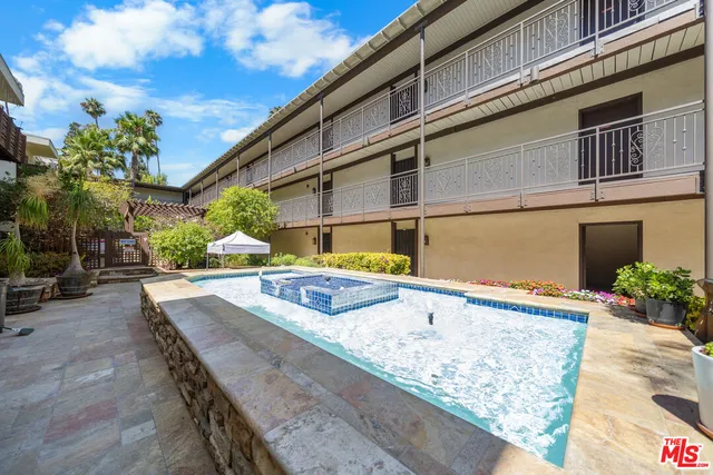 $529,000 | 525 South Ardmore Avenue, Unit 320, Los Angeles, CA 90020