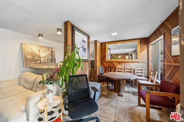 $529,000 | 525 South Ardmore Avenue, Unit 320, Los Angeles, CA 90020