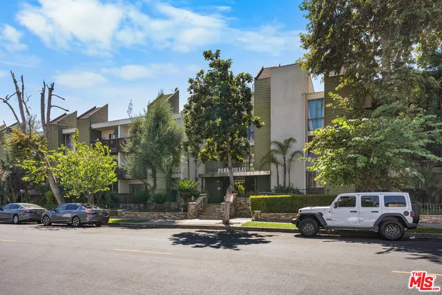$529,000 | 525 South Ardmore Avenue, Unit 320, Los Angeles, CA 90020
