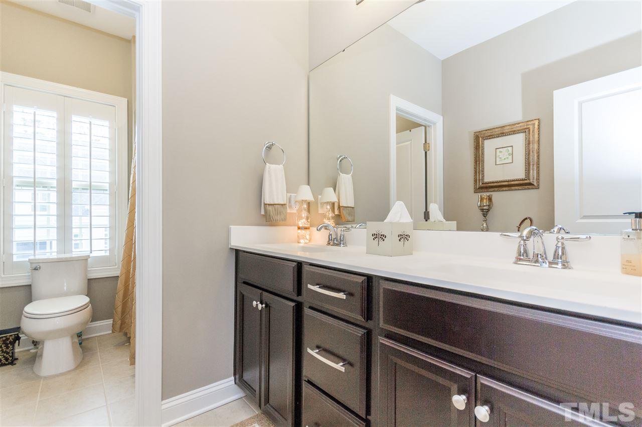 3925 Ivory Rose Lane Raleigh, NC 27612 - Photo 19 of 25 Gallery Image 19