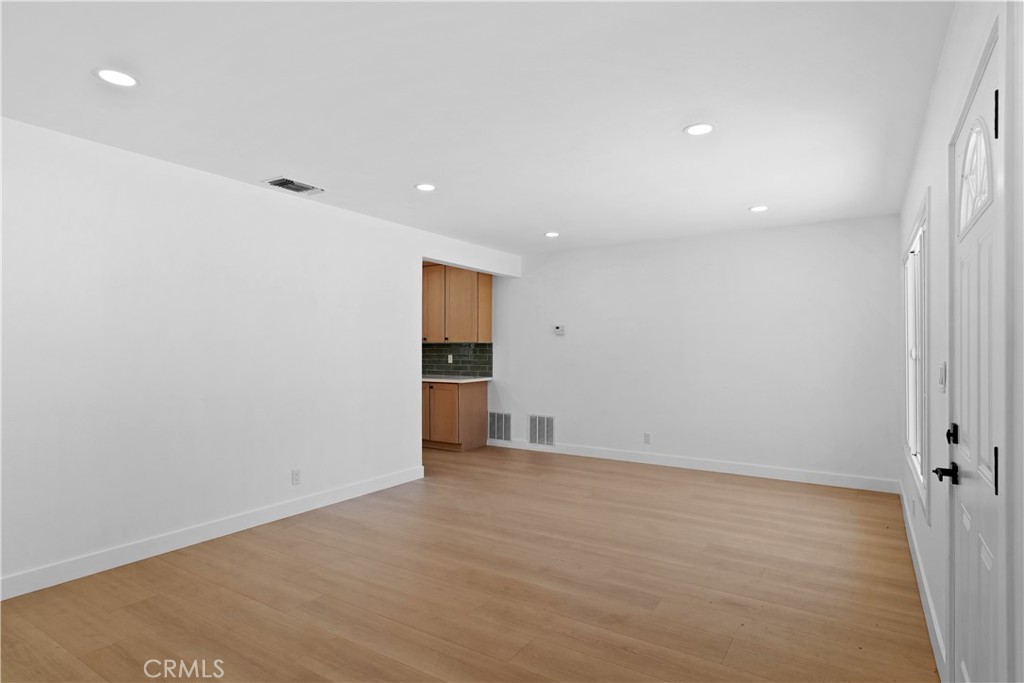 4092 Overland Street Riverside, CA 92503 - Photo 10 of 42