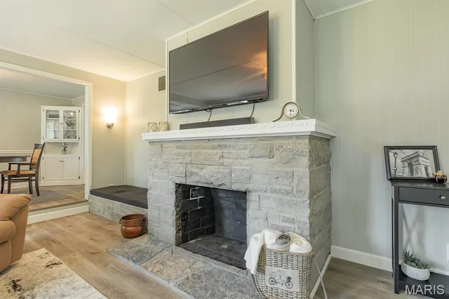 $239,000 | 250 Hi Pointe Place, East Alton, IL 62024