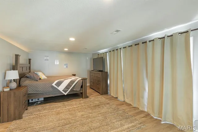 $239,000 | 250 Hi Pointe Place, East Alton, IL 62024