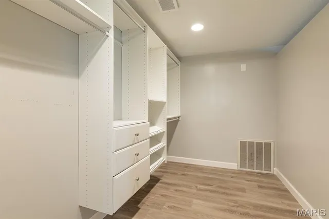 $239,000 | 250 Hi Pointe Place, East Alton, IL 62024